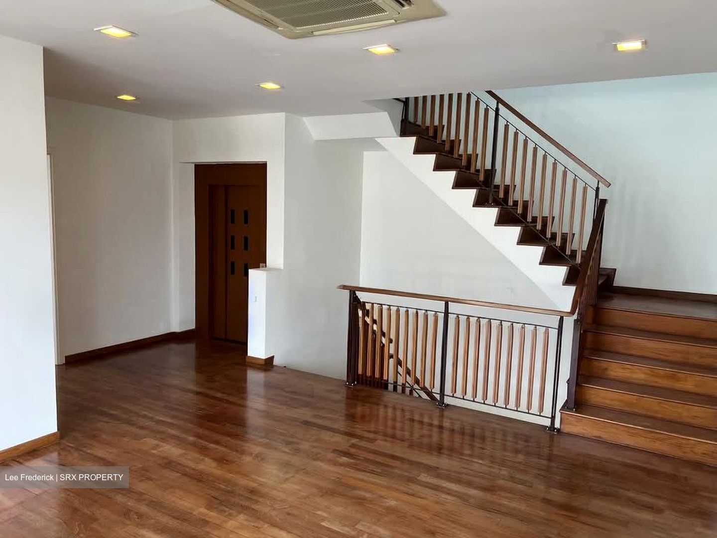Sembawang Park (D27), Terrace #536358111